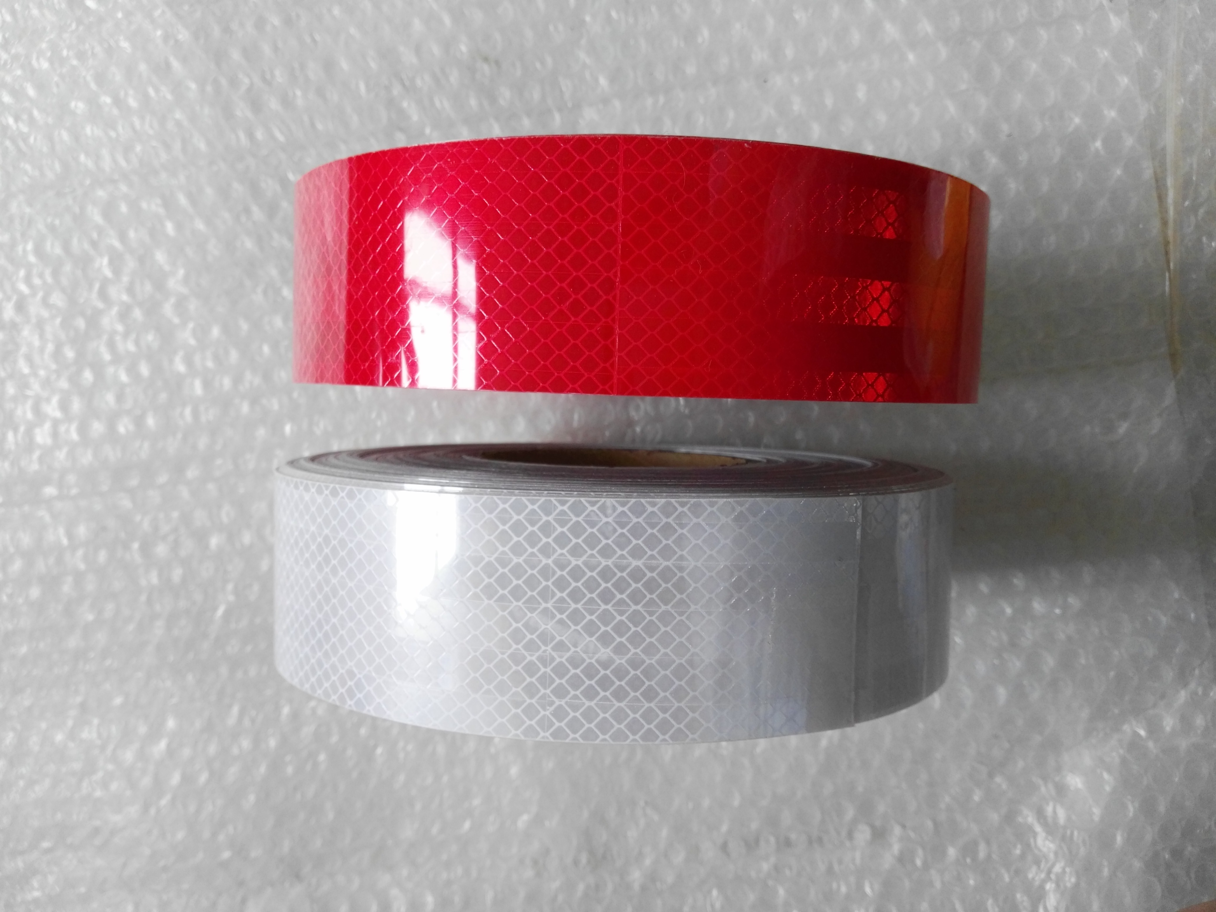 HC-O-3012 REFLECTIVE TAPE FOR BUS