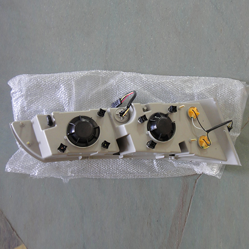HC-B-1174 WHITE OR BLACK HEAD LAMP OUTLINE SIZE:667*248*343 6860,6896 24V WITH BOARD WITH EMARK