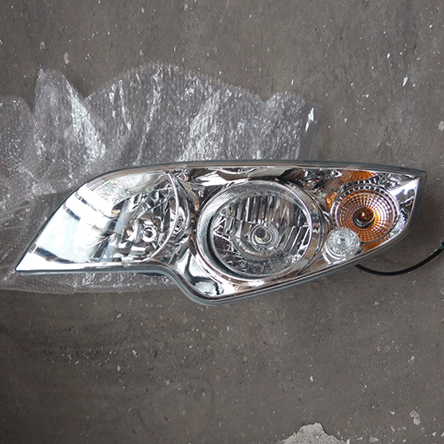 HC-B-1097 BUS HEAD LAMP FOR SUZHOU KINGLONG 6796/6856 OR HIGER