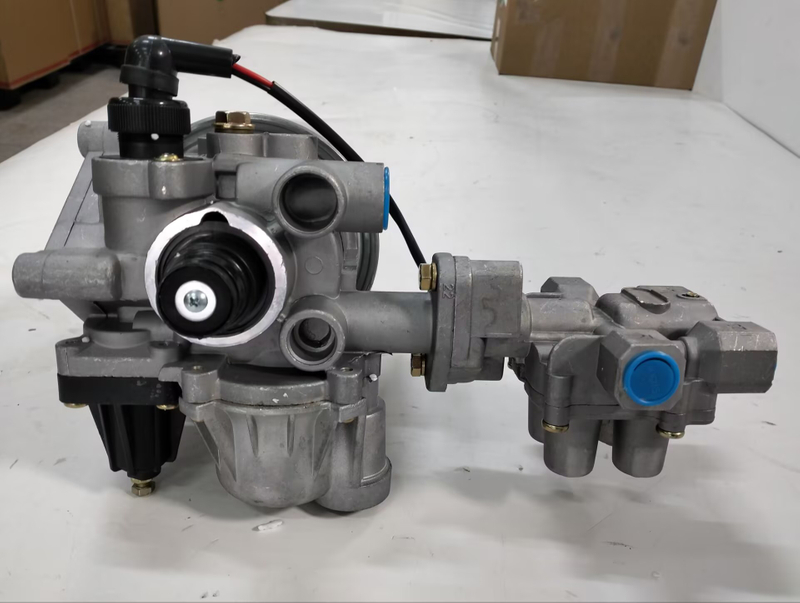 HC-B-74024 Hight Quality bus spare parts dryer assembly FOR HIGER 35G42-11010-PCT 35G42-11010