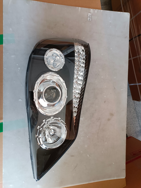 HC-B-1077 AUTO SPARE PARTS BUS FRONT LGHT HEAD LAMP FOR DAEWOO FX212