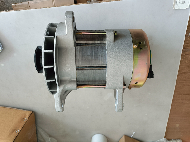 HC-O-3170 ALTERNATOR 37300-84421 2655742 FOR HYUNDAI UNIVERSE auto body parts spare