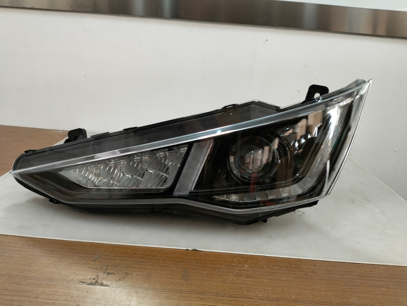 HC-B-1747-2 New model bus parts front light led head lamp