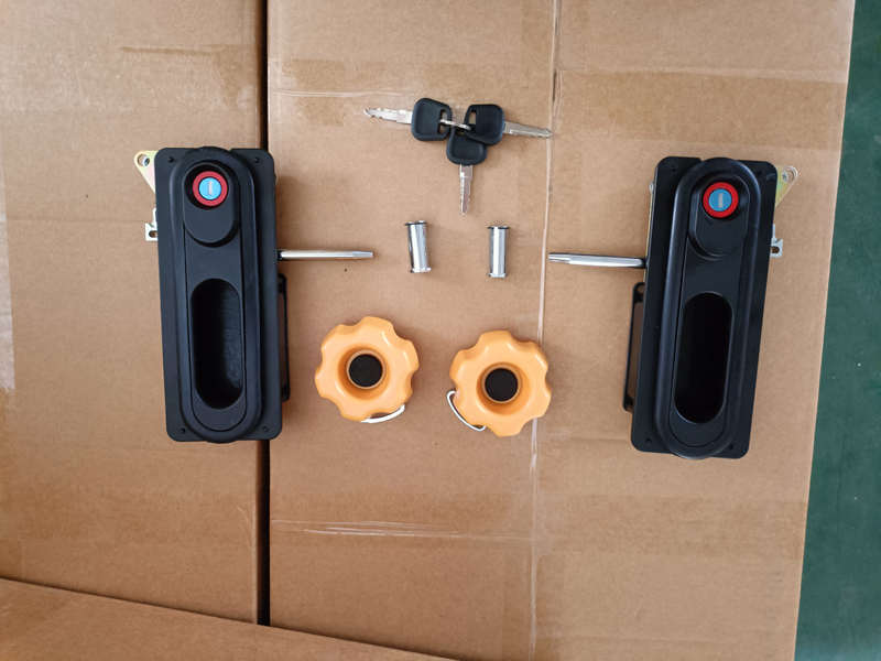 HC-B-10014-4 DOOR LOCK LH auto body parts spare