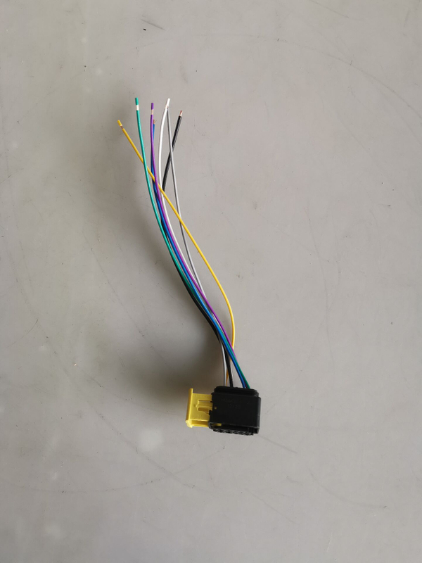 HC-B-66077 Auto Bus accessory universal plug connector with wire