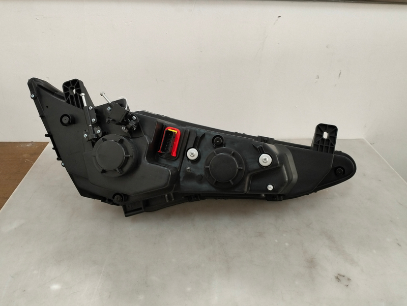 HC-B-1747-2 New model bus parts front light led head lamp