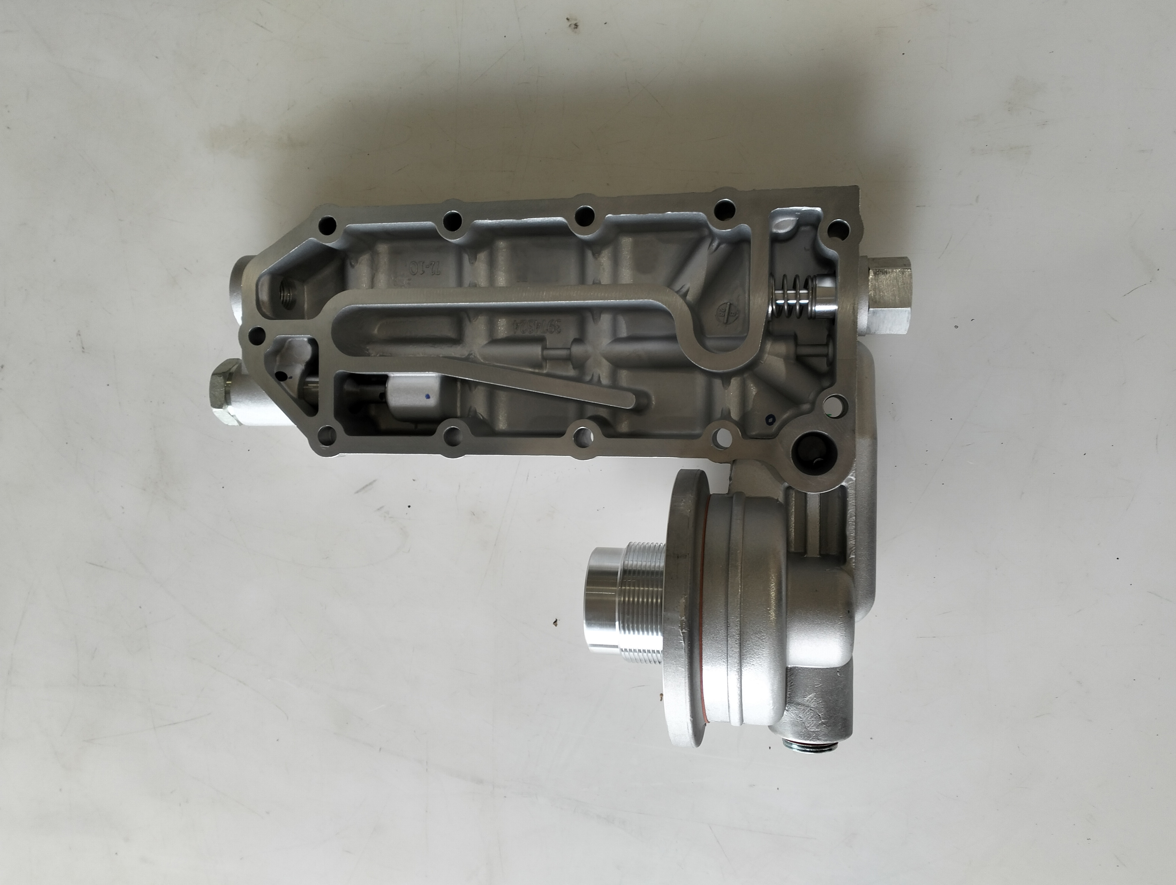 HC-O-3297 AUTO ACCESSORIES OIL FILTER BRACKET FOR CUMMINS 4936582 