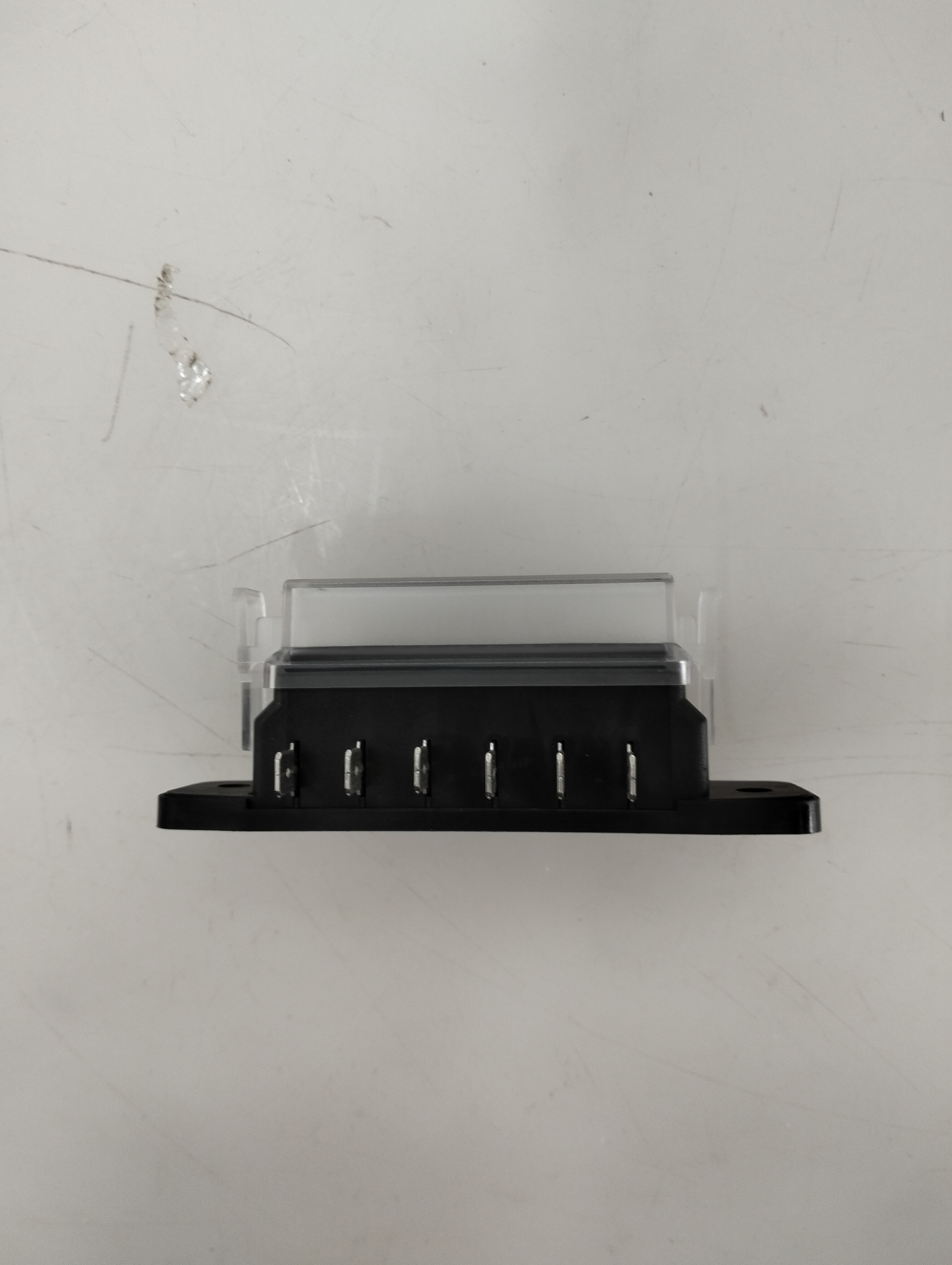 HC-O-2126 Premium Waterproof 8-Circuit Fuse Box for Commercial Vehicle Electrical System