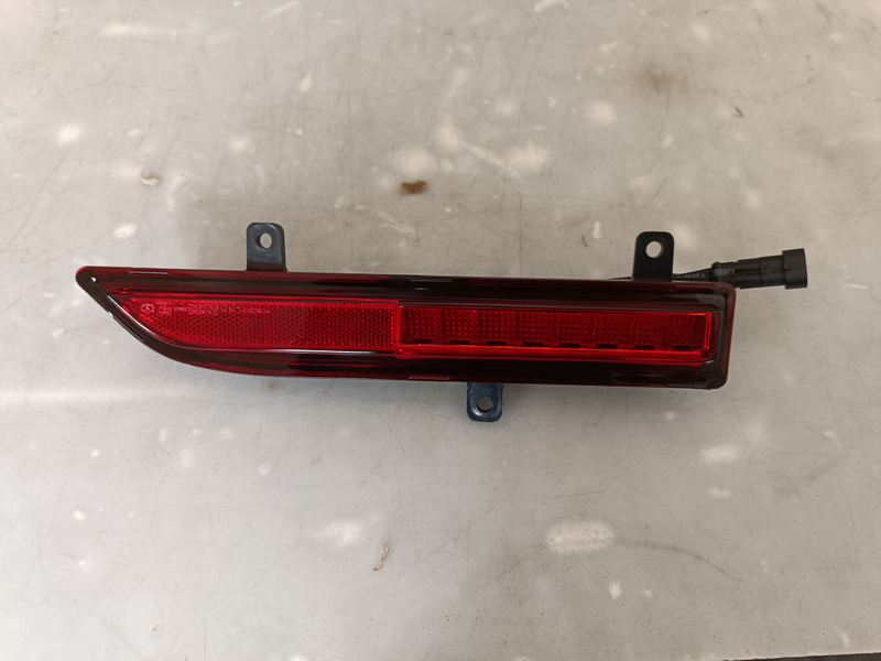 HC-B-26137 BUS SPARE PARTS BACK LIGHT REAR FOG LAMP NEW TYPE