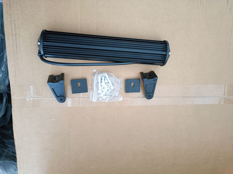 HC-B-33224 WORKING LAMP 24LED 3030SMD 262*52*40MM W/PROP Auto body parts spare