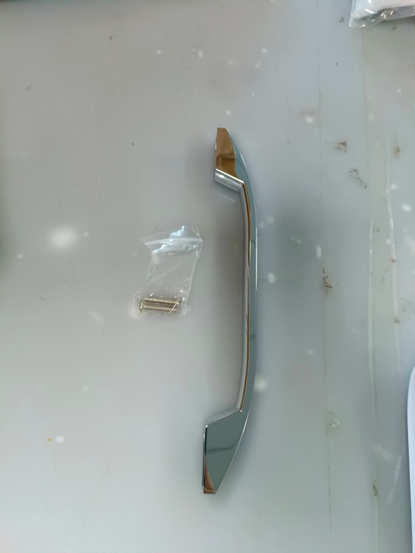 HC-B-10567 AUTO SPARE PARTS HANDLE 212mm SILVERY