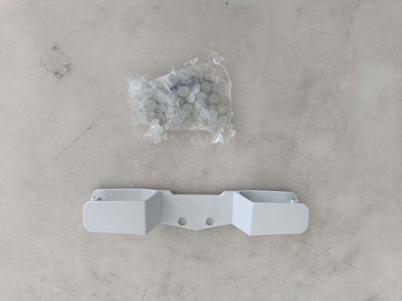 HC-B-45027 Universal Coach Curtain Clds hook new type