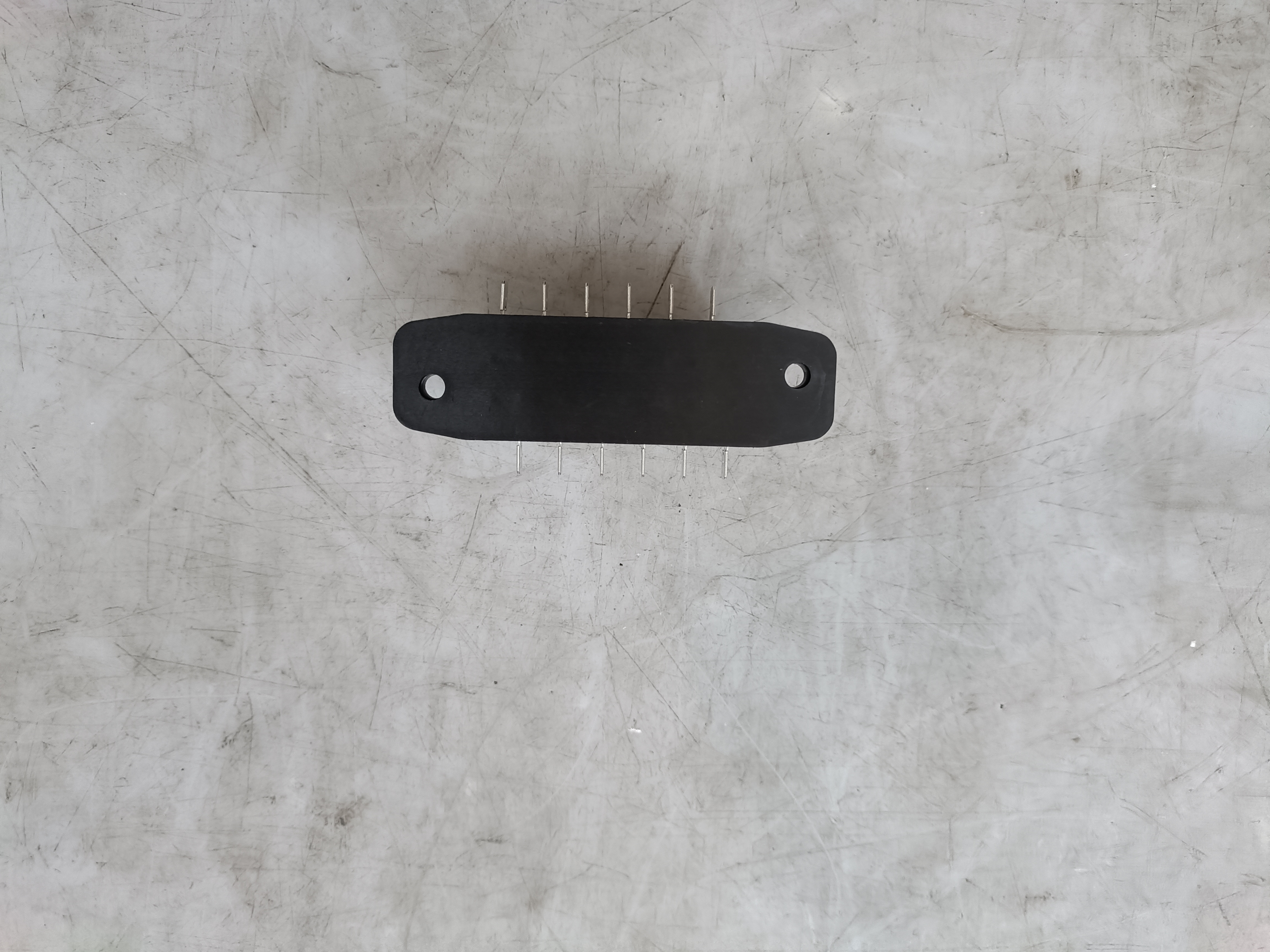 HC-O-2126 Premium Waterproof 8-Circuit Fuse Box for Commercial Vehicle Electrical System