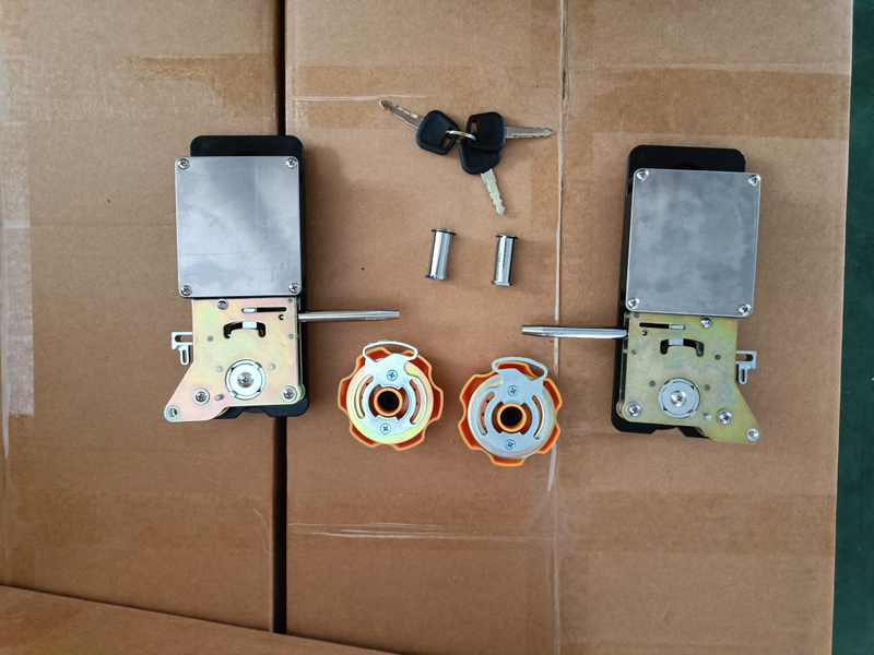 HC-B-10014-4 DOOR LOCK LH auto body parts spare