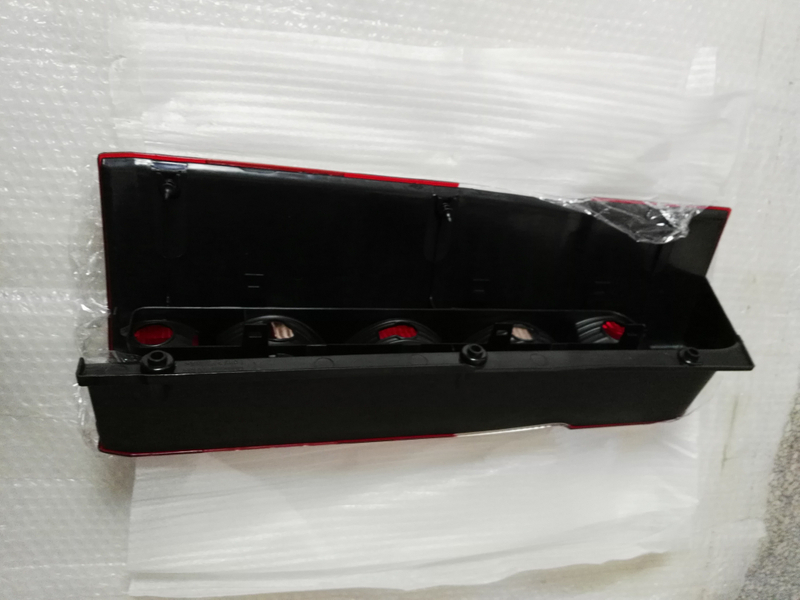 HC-C-3901474 BENZ CAR SPRINTER TAIL LAMP REAR LIGHT 9068200264 9068200164