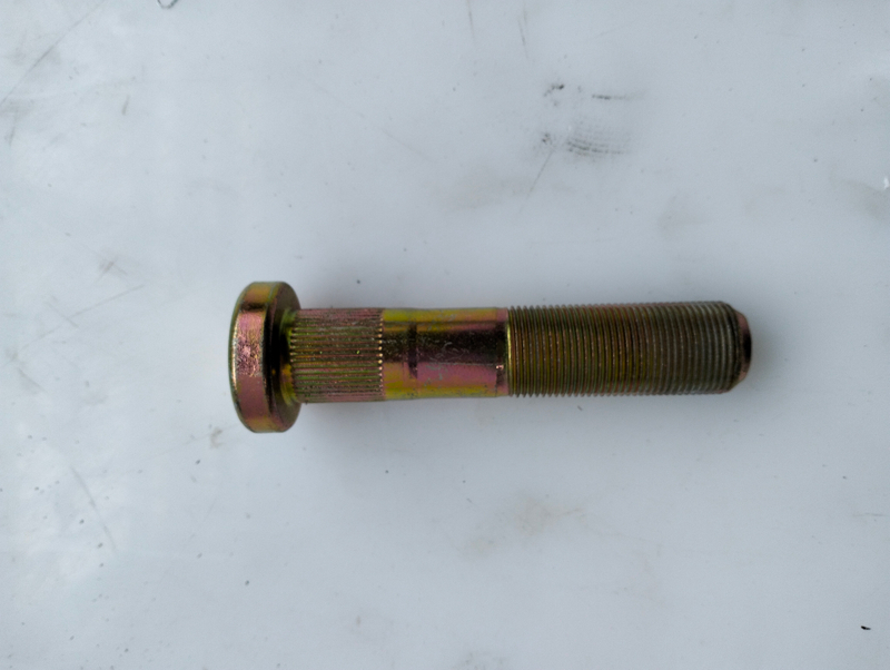 HC-O-3269 BUS ACCESSORIES REAR WHEEL STUD FOR KINGLONG 224001342