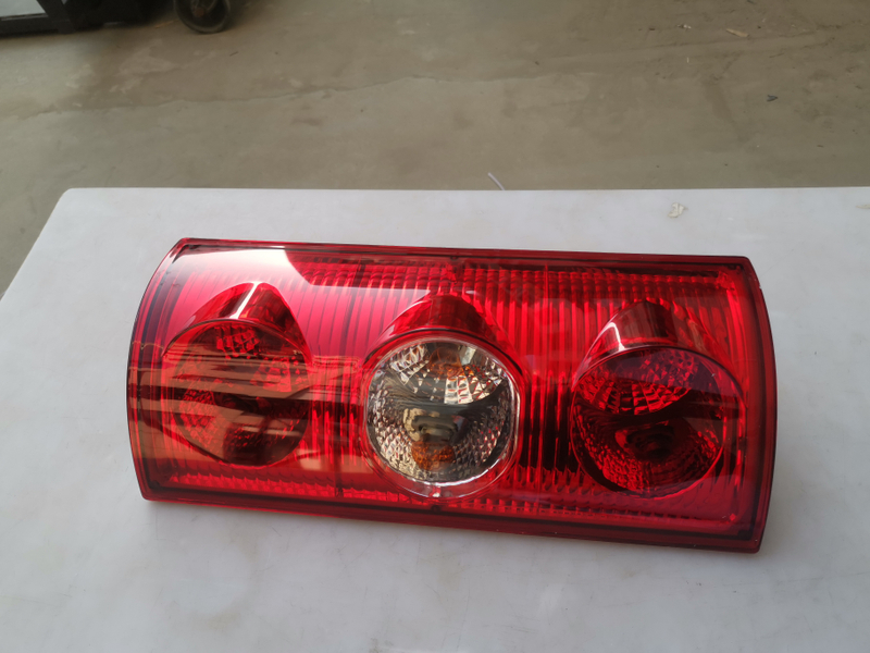 HC-B-2340-1 Bus Rear Light for Kinglong Bus with Reflector