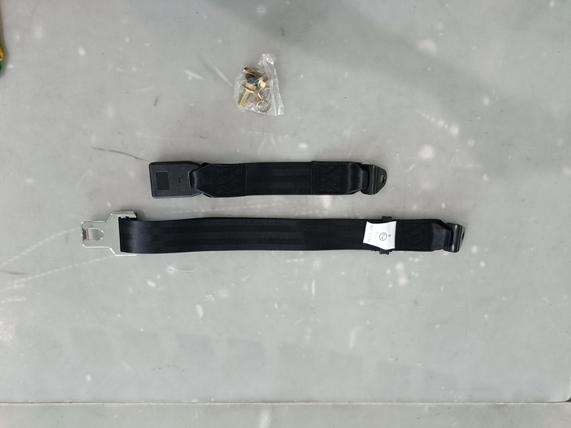 HC-B-47117 Auto accessory bus universal 2-point seat safety belt