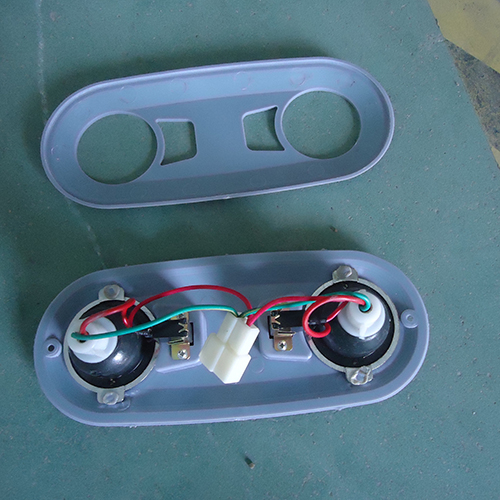 HC-B-12294 BUS WIND OUTLET WITH BULB