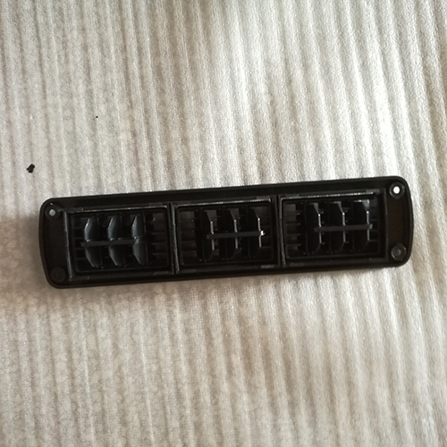 HC-B-12411 BUS SIMPLE AIR OUTLET 