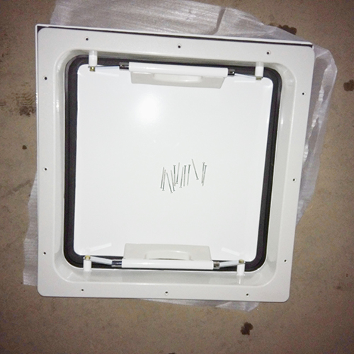 HC-B-7003 550A AUTO SKYLIGHT SIZE:550*550*105MM,HOLE SIZE:500*500*R45