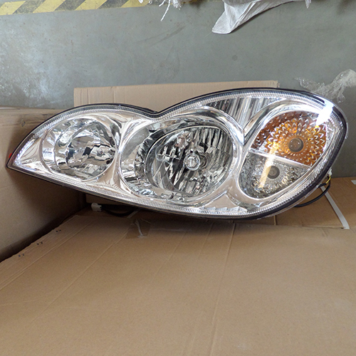 HC-B-1216 BUS HEAD LAMP FOR YIQI 610*330