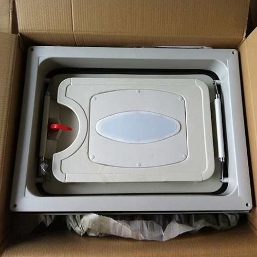 HC-B-7017 BUS 770A AUTO SAFE EXIT SKYLIGHT