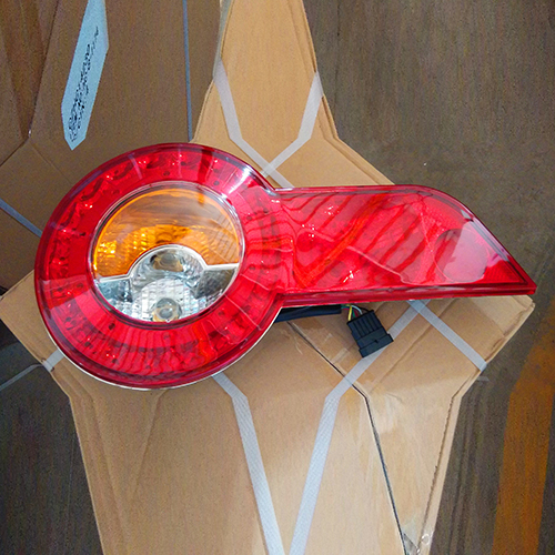 HC-B-2065 BUS AUTO LAMP REAR LAMP