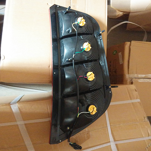 HC-B-2041 BUS TAIL LIGHT