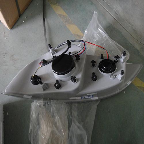 HC-B-1304 BUS HEAD LAMP 24V SIZE 674*320 HEADLAMP