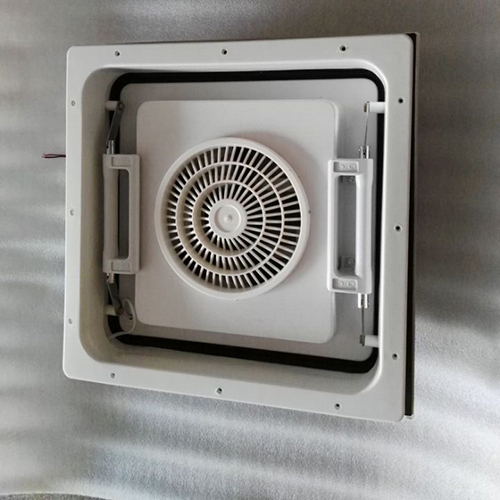 HC-B-7004 BUS 550B AUTO SKYLIGHT WITH VENTILATION FAN SIZE:550*550*105MM HOLE SIZE:500*500*R45