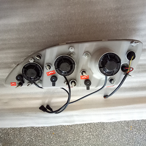 HC-B-1273 HEAD LAMP FOR KINGLONG 6796