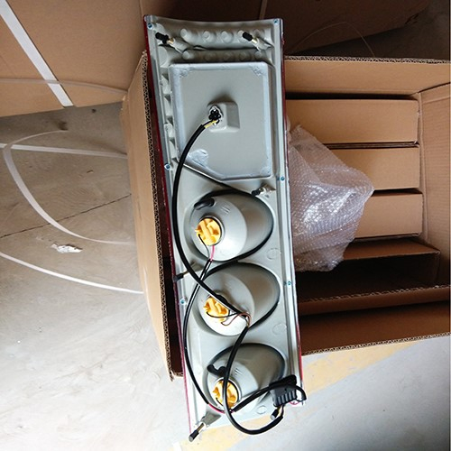 HC-B-2033 BUS LAMP TAIL LIGHT REAR LAMP
