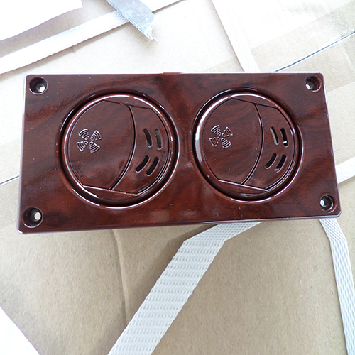 HC-B-12104 BUS WIND OUTLET SIZE:200*100,HOLE SIZE:159*77 ELLIPTICAL