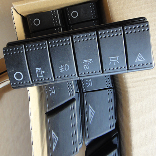 HC-B-54004 BUS RAISED BOARD SWITCH FOR ALL SORTS OF COACH TRUCK, SPECIAL VEHICLE AND ENGINEERING VEHICLES