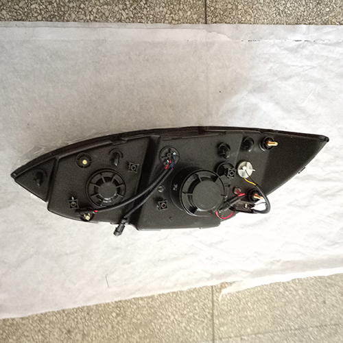 HC-B-1474 YAXING BUS HEADLIGHT 644*320 FOR YAXING 6128