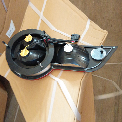 HC-B-2065 BUS AUTO LAMP REAR LAMP