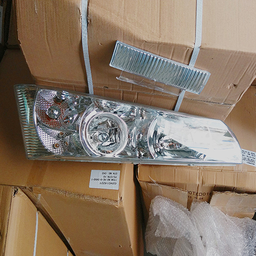 HC-B-1174 WHITE OR BLACK HEAD LAMP OUTLINE SIZE:667*248*343 6860,6896 24V WITH BOARD WITH EMARK