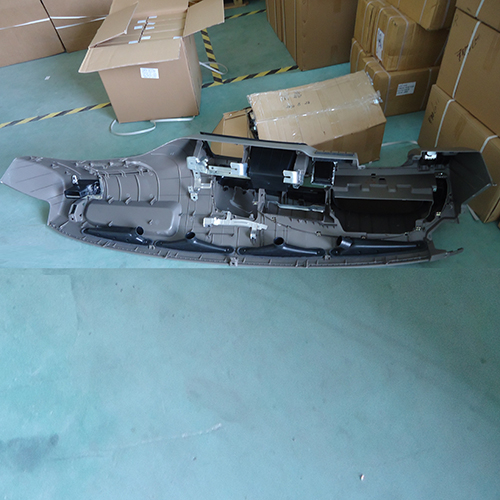 HC-B-38023 BUS DASHBOARD FOR RHD