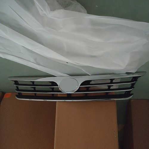 HC-B-35052 BUS FRONT GRILL