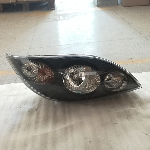 HC-B-1231-1 BUS HEAD LAMP FOR DAEWOO BLACK 668*380MM