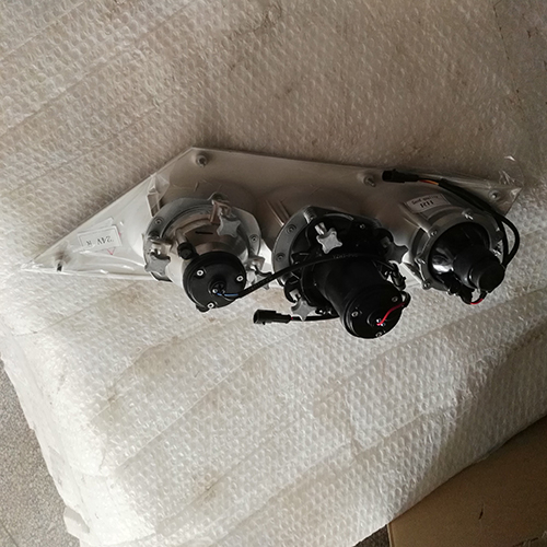 HC-B-1584 BUS FRONT 24V HEAD LAMP(BRT) 100170