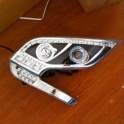 HC-B-1516 BUS HEAD LAMP