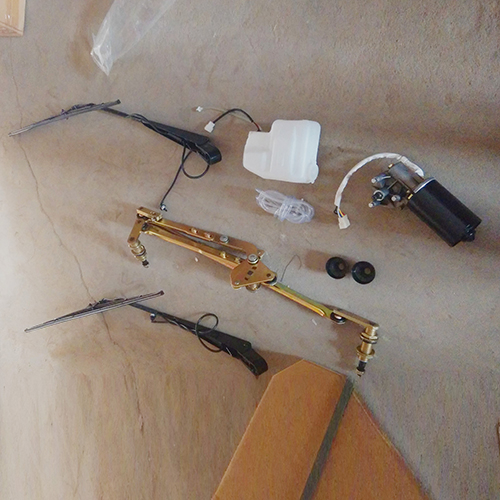 HC-B-48005 OVERLAPPED WIPER ASSEMBLY ,CENTRE DISTANCE OF WIPER LINKAGE 1720-1420MM, MOTOR MODEL: 130W,24V/12V, WIPER BLADE 800-700MM, WIPER ARM 750-630MM, WASHER 2L