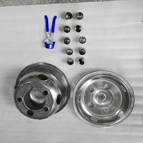 HC-B-50065 TOYOTA COASTER WHEEL COVER