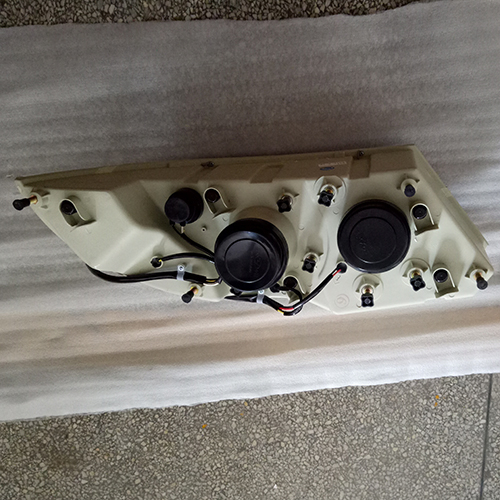 HC-B-1515 BUS HEADLIGHT WITH LED