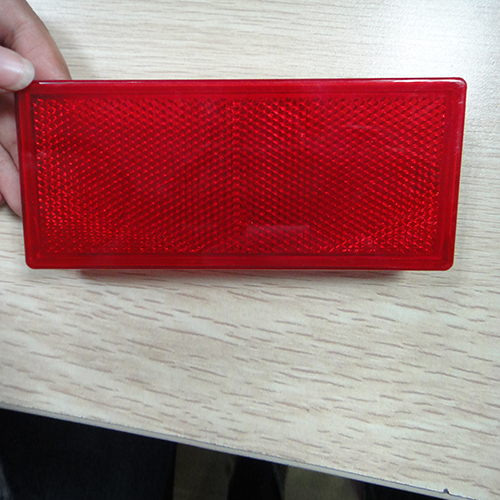 HC-B-32025 BUS REAR REFLECTION DEVICE 150*65MM
