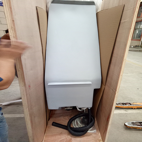 HC-B-58019 BUS TOILET