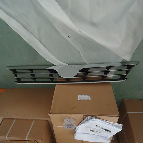 HC-B-35052 BUS FRONT GRILL