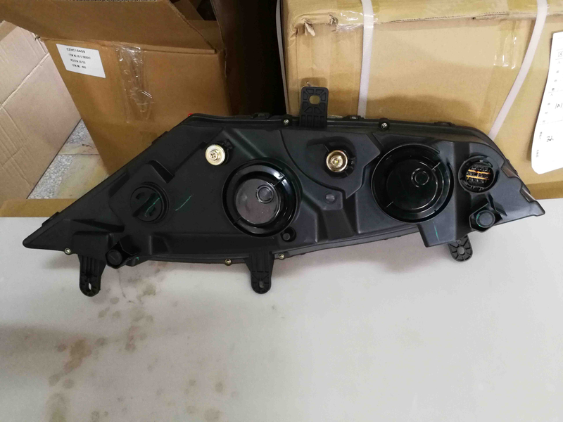 HC-B-1649 BUS HEAD LAMP